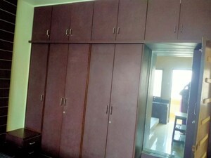 Furnished Amenities in 2 BHK Apartment at Dharampeth – for Rent