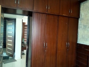 Furnished Amenities in 2 BHK Apartment at Dharampeth – for Rent
