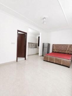 1 RkApartment For Rent in Saket