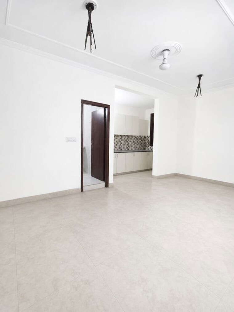 Room, saket 1 RK 400 Sq.Ft. Apartment In Saket Delhi 10354252