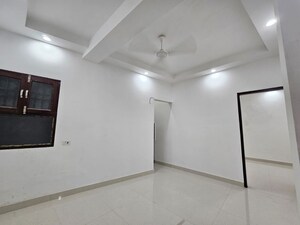 Room in 1 BHK Apartment at Saket – for Rent