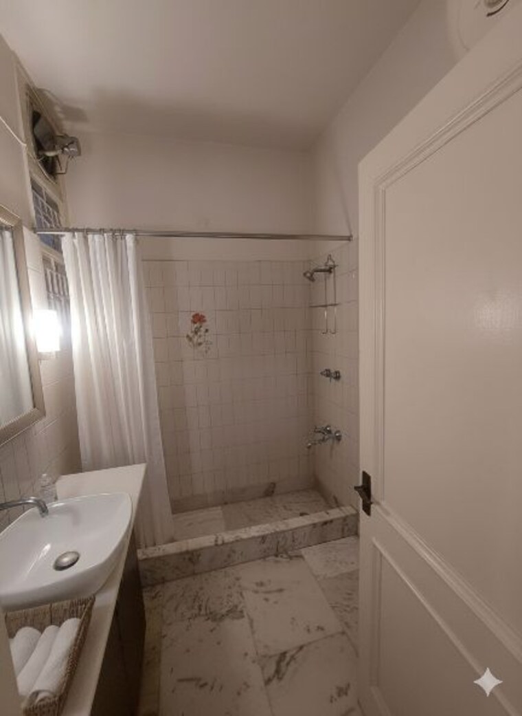 Attached Bathroom, greater kailash i 4 Bedroom 4600 Sq.Ft. Builder Floor In Greater Kailash I Delhi 9447865