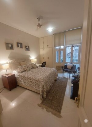 Master Bedroom in 4 BHK Builder Floor at Greater Kailash I – for Rent