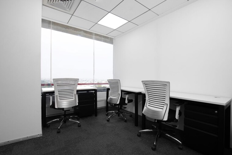 undefined, vijay nagar Commercial Office Space 1186 Sq.Ft. In Vijay Nagar Indore 9540226