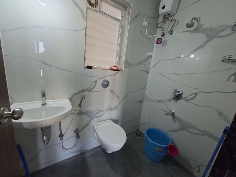 Bathroom, ace-homes 1 Bedroom 700 Sq.Ft. Apartment In Kasarvadavali Thane 10354332