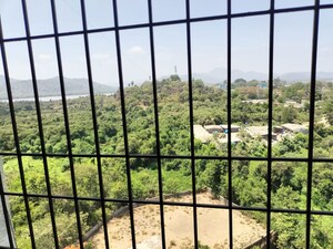 Plot Area in 1 BHK Apartment at Iris CHS, Kasarvadavali – for Rent