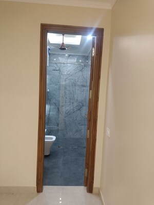 Building Lobby in 3 BHK Builder Floor at Sector 9a – for Sale