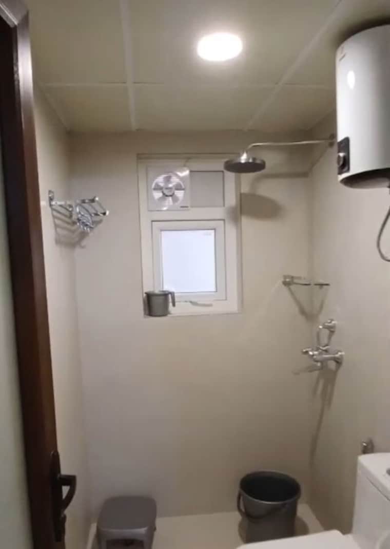 Bathroom, rof-alante 2.5 Bedroom 1250 Sq.Ft. Apartment In Sector 108 Gurgaon 10256463
