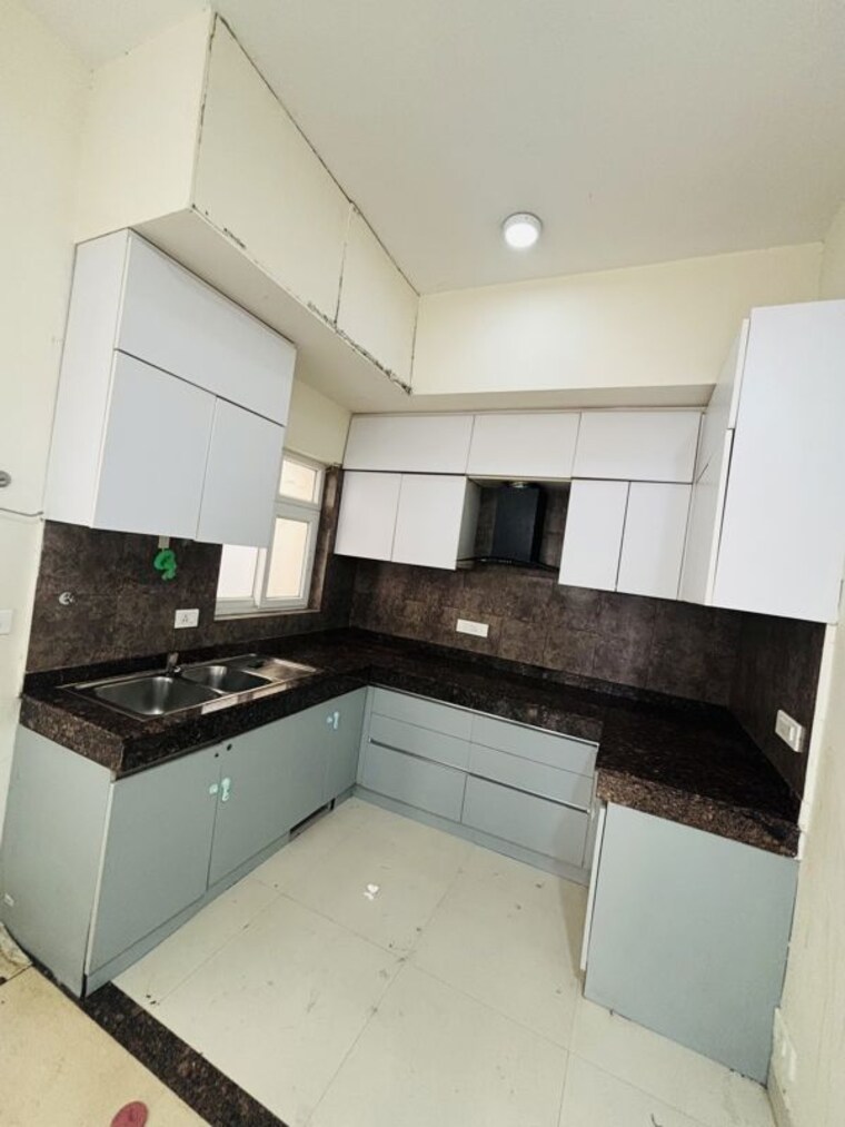 Kitchen, bptp-astaire-gardens 3 Bedroom 250 Sq.Yd. Builder Floor In Sector 70a Gurgaon 10354384