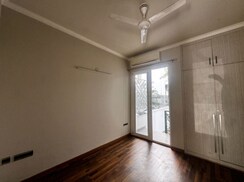 2 BHK Builder Floor For Rent in Central Park Flower Valley
