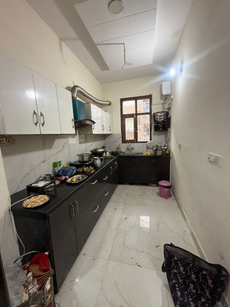 Kitchen, preet colony 3 Bedroom 125 Sq.Yd. Builder Floor In Preet Colony Zirakpur 10354405
