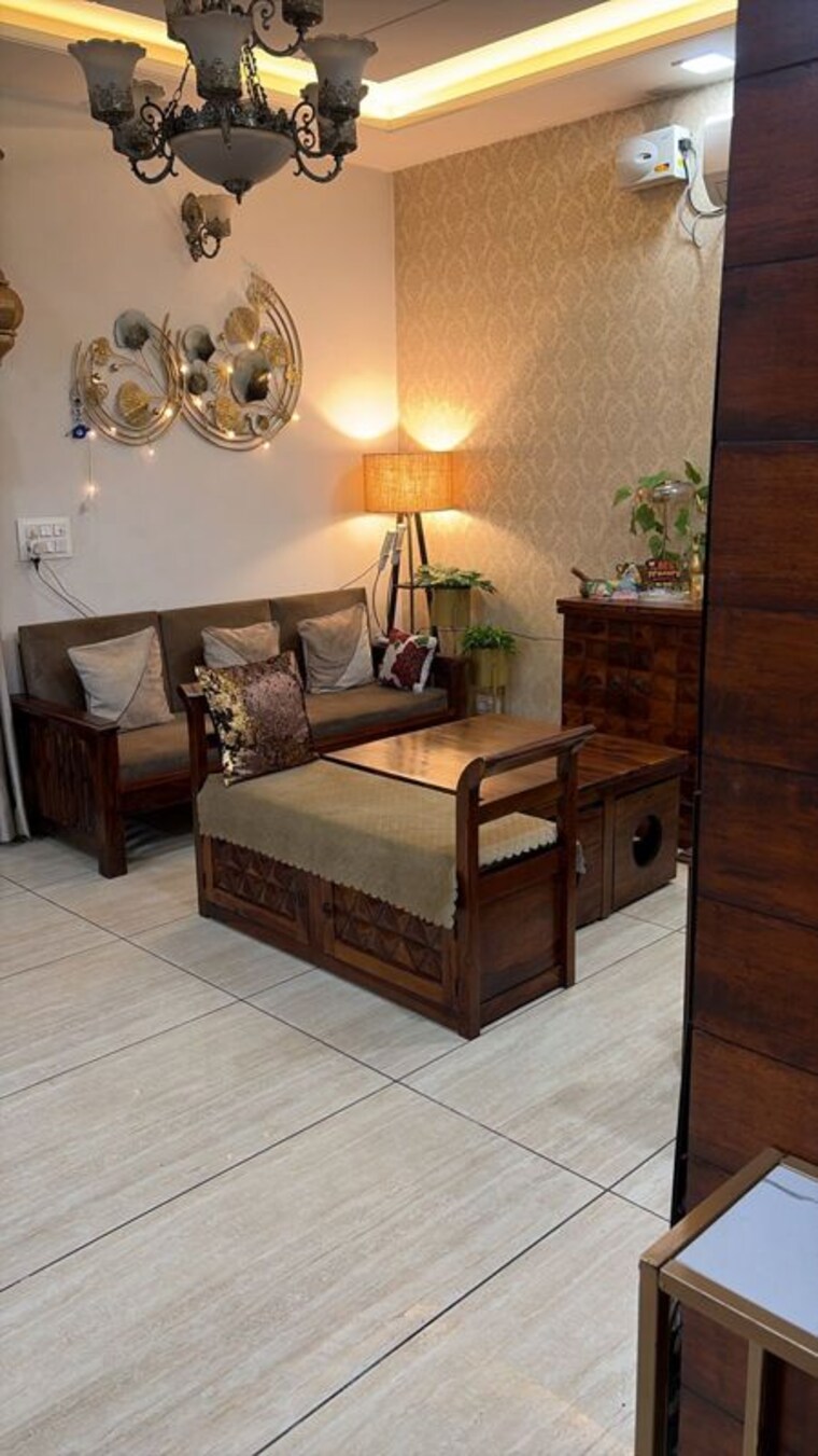 Living Room, preet colony 3 Bedroom 125 Sq.Yd. Builder Floor In Preet Colony Zirakpur 10297809
