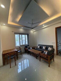 1 BHK Builder Floor For Rent in Sector 51
