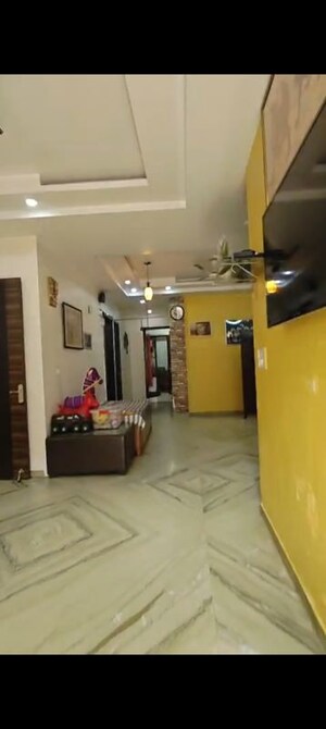 Living Room in 3.5 BHK Builder Floor at Vasundhara Sector 6 – for Sale