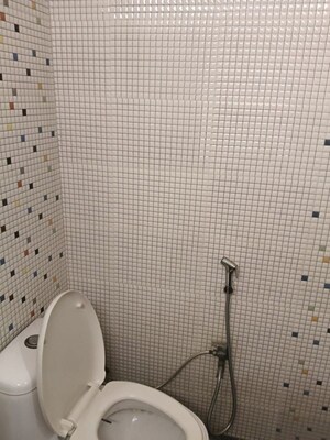 Bathroom in 2 BHK Builder Floor at Sector 39 – for Rent
