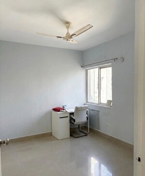 Room in 3 BHK Apartment at Omaxe The Forest, Sector 92 – for Rent