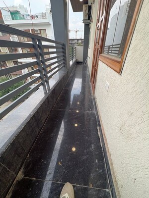 Balcony in 1 BHK Builder Floor at Sector 48 – for Rent