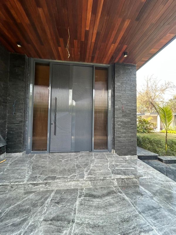 1 BHK Builder Floor For Rent in Sector 14
