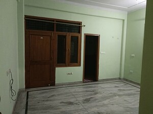 Room in 2 BHK Independent House at Vishesh Khand, Gomti Nagar – for Rent