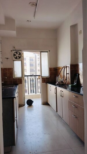 Kitchen in 1 BHK Builder Floor at Sector 47 – for Rent