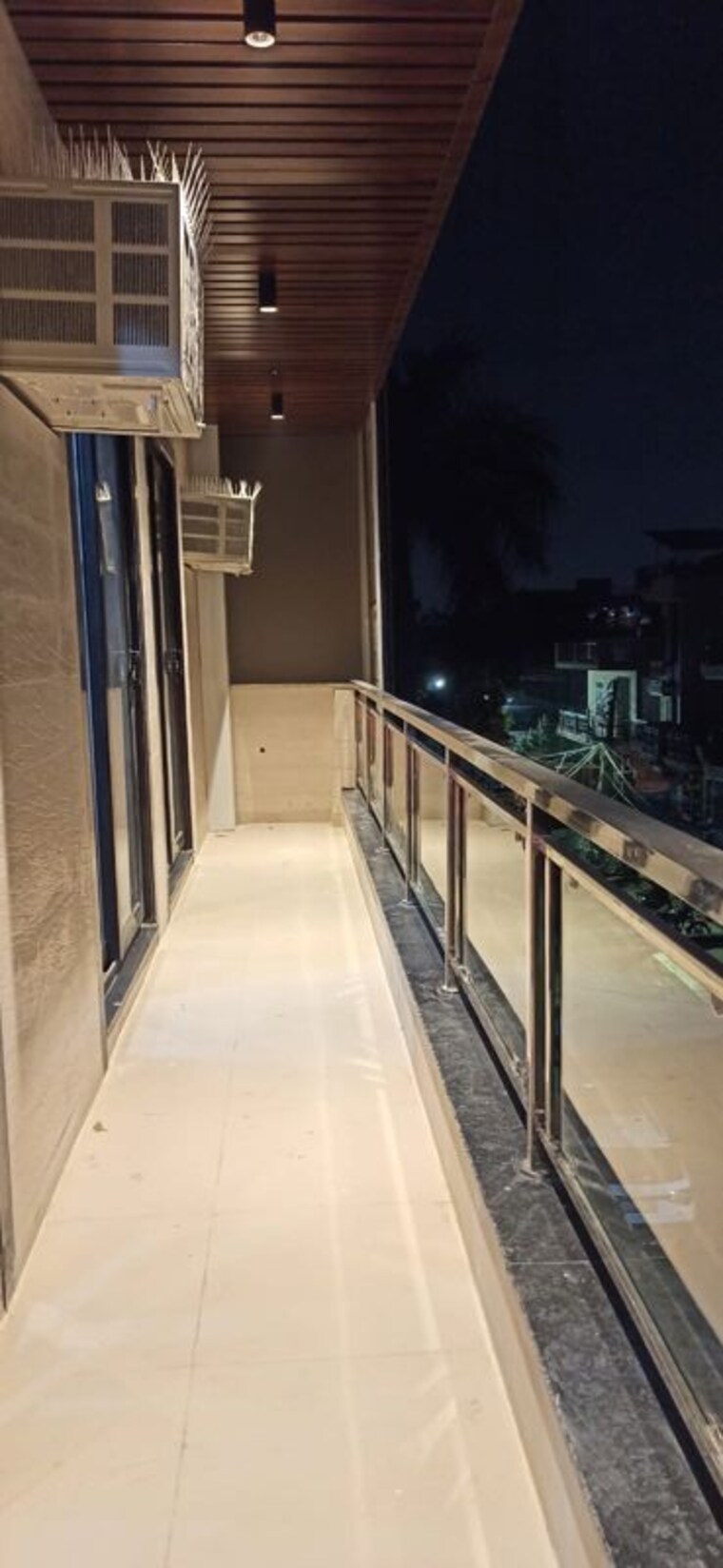 Balcony, sector 44 2 Bedroom 150 Sq.Ft. Builder Floor In Sector 44 Noida 10354562