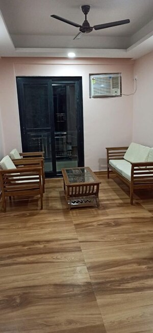 Living Room in 2 BHK Builder Floor at Sector 44 – for Rent