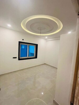 Room in 3 BHK Apartment at Jaya Platinum, Pragathi Nagar – for Sale