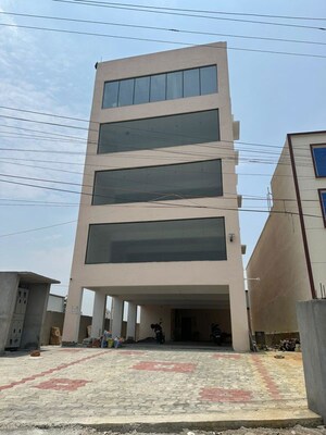  Showroom For Rent in Poonamallee