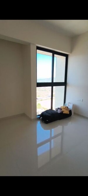 Furnished Amenities in 2.5 BHK Apartment at Lodha Casa Supremo, Mira Road East – for Rent