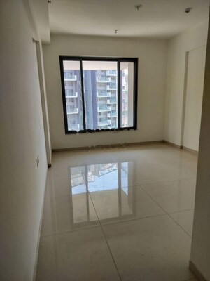 Room in 3 BHK Apartment at Kalpataru Jade Residences, Baner – for Sale