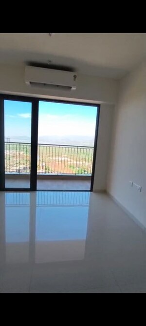 2.5 BHK Apartment For Rent in Lodha Casa Supremo, Mira Road East