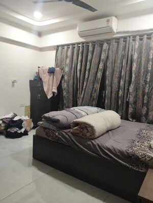 Bedroom in 2.5 BHK Apartment at Alag Ashtapad, Ghatkopar East – for Rent