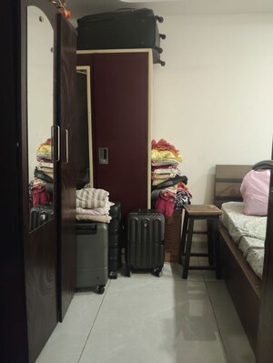 Bedroom in 2.5 BHK Apartment at Alag Ashtapad, Ghatkopar East – for Rent