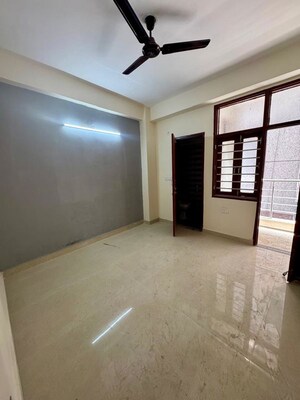 Room in 2 BHK Builder Floor at Gajal Apartments, Sector 49 – for Sale