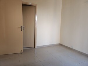 Room in 2 BHK Apartment at Mahindra Aura, Sector 110a – for Rent