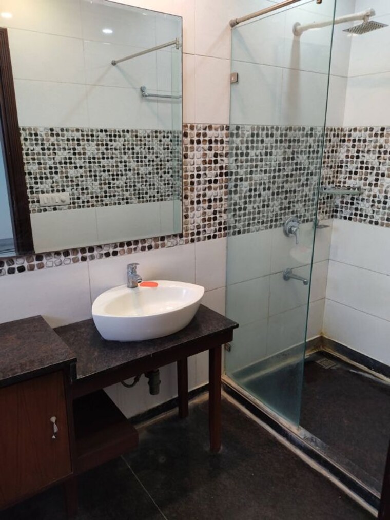 Team Area, sushant lok iii 2 Bedroom 1600 Sq.Ft. Builder Floor In Sushant Lok Iii Gurgaon 10354699