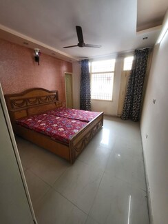 2 BHK + Study Room Builder Floor For Rent in Preet Colony