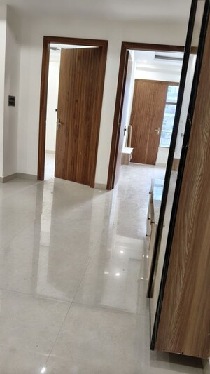 Building Lobby in 3 BHK Builder Floor at BPTP District 3, Sector 85 – for Sale