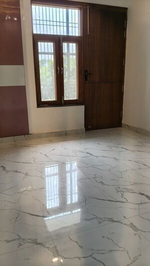 Room in 3 BHK Builder Floor at BPTP District 3, Sector 85 – for Sale