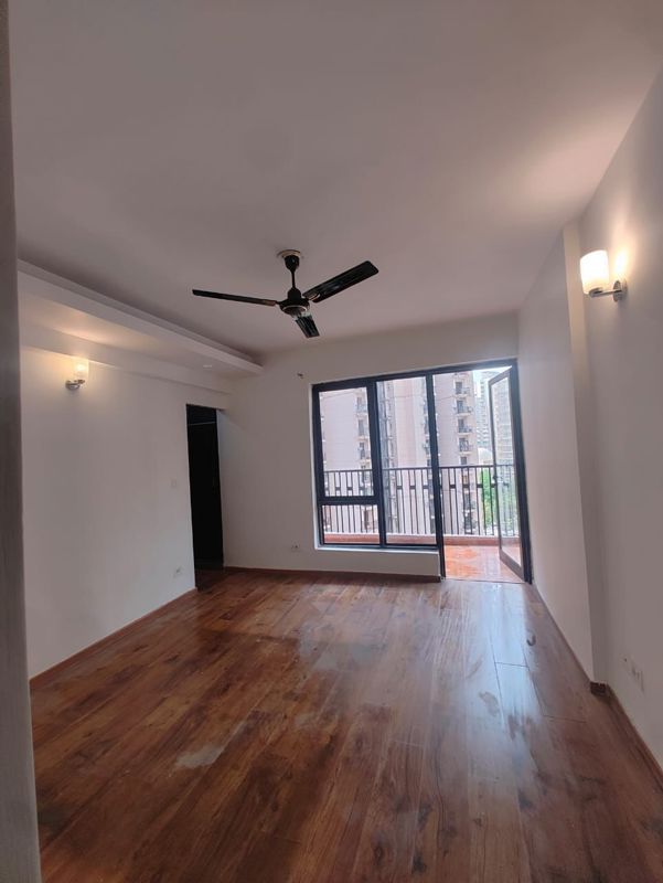 4 BHK + Servant Room 1990 Sq.Ft. Apartment in Logix Blossom County