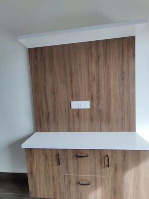 Furnished Amenities in 4 BHK Independent House at Laxman Chowk – for Sale