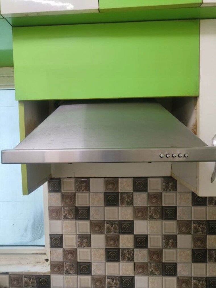 Kitchen, lr-bluemoon-homes 3 Bedroom 1470 Sq.Ft. Apartment In Raj Nagar Extension Ghaziabad 10354912