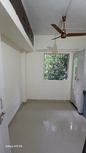 Room in 1 BHK Apartment at Vandana Heights, Mira Road – for Rent