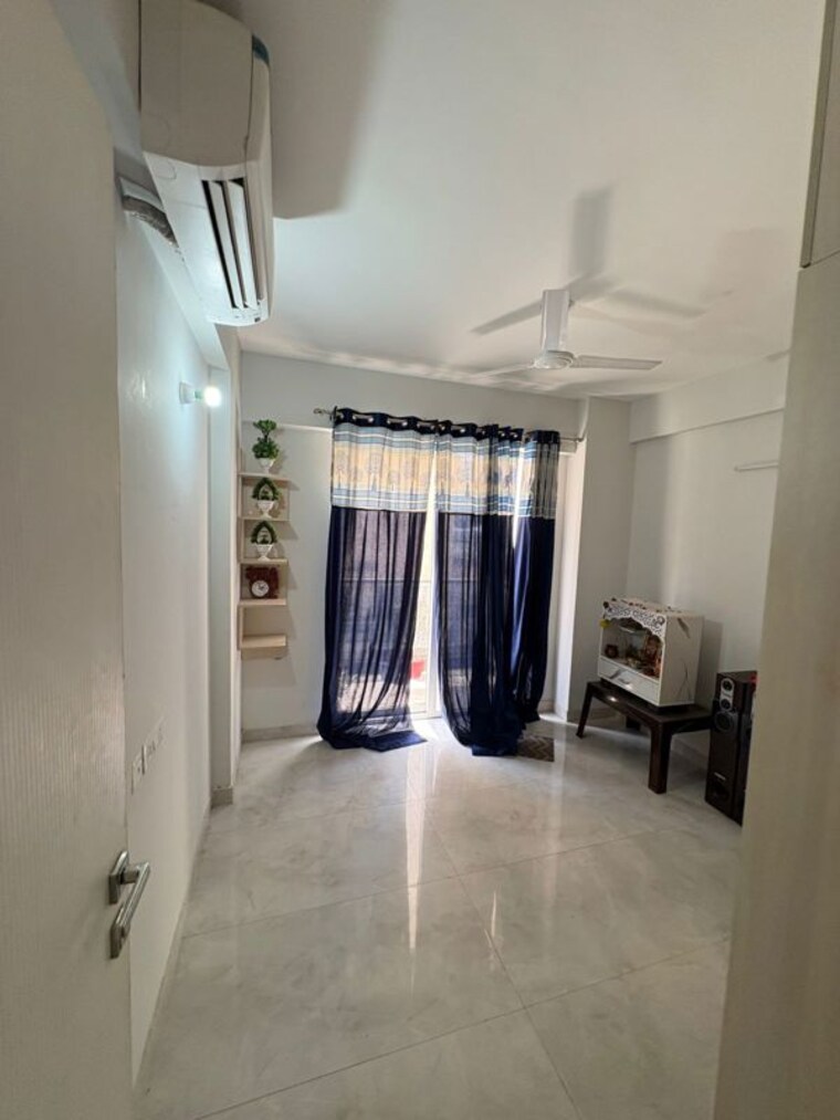 Living Room, signature-global-city 3 Bedroom 1250 Sq.Ft. Apartment In Sector 37d Gurgaon 10354946