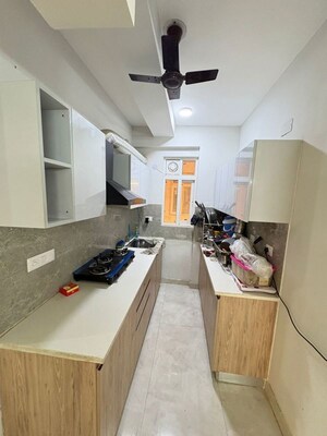 Team Area in 3 BHK Apartment at Signature Global City, Sector 37d – for Rent