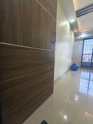 Room in 1 BHK Apartment at Sanghvi Valley, Kalwa – for Sale