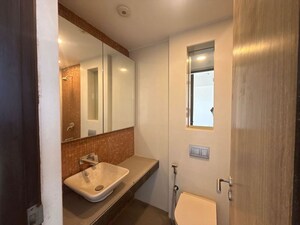 Team Area in 3 BHK Apartment at Lodha The Park Side, Worli – for Rent