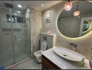 Bathroom in 3 BHK Apartment at Vatika City, Sector 49 – for Rent
