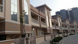 3 BHK Independent House For Sale in Supertech UpCountry Grand Circuit, Sector 17a Yamuna Expressway