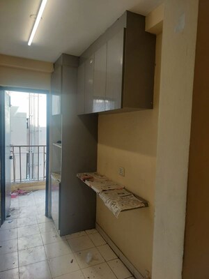 Room in 2 BHK Apartment at Apex Our Homes, Sector 37c – for Rent